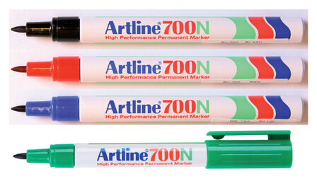 Artline 700N permanent marker, met aluminium body en 0,7mm punt. Dop met clip