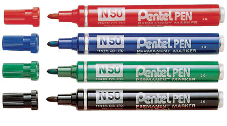 Pentel N50 permanent marker met een 1,5-3mm met spits toelopende stevige acryl-fiber runde punt.